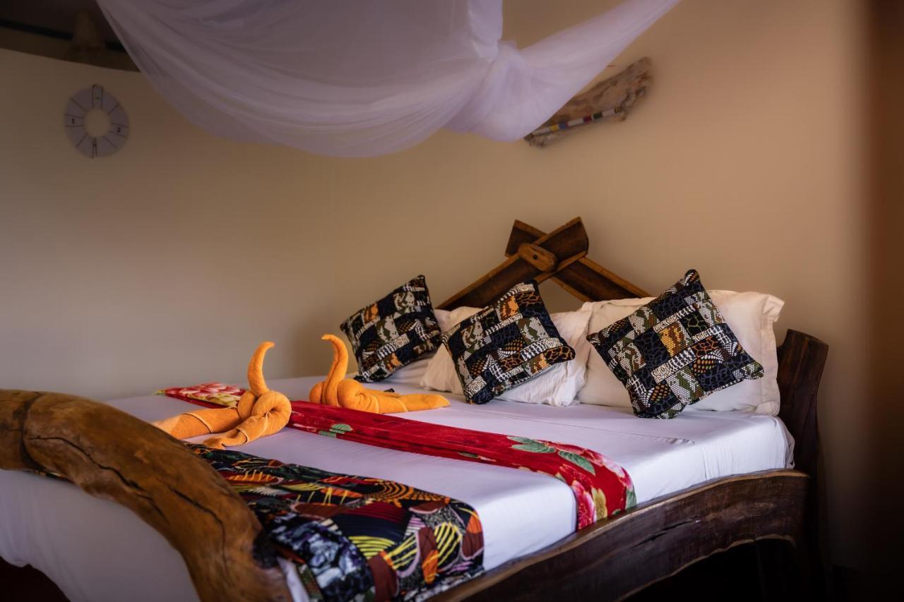 Lake Natron Maasai Giraffe Eco Lodge And Camping Mtowabaga 外观 照片