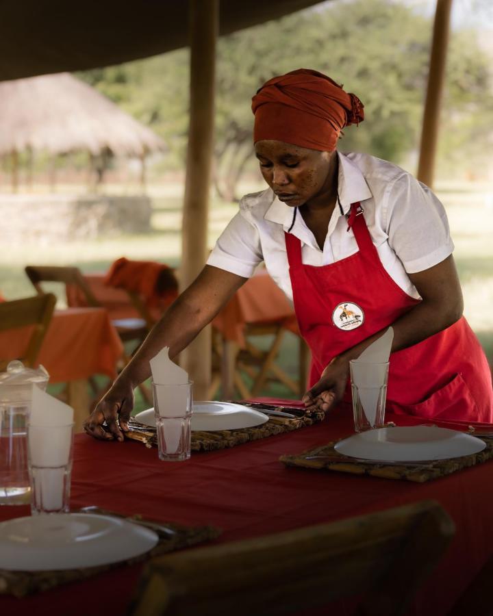 Lake Natron Maasai Giraffe Eco Lodge And Camping Mtowabaga 外观 照片