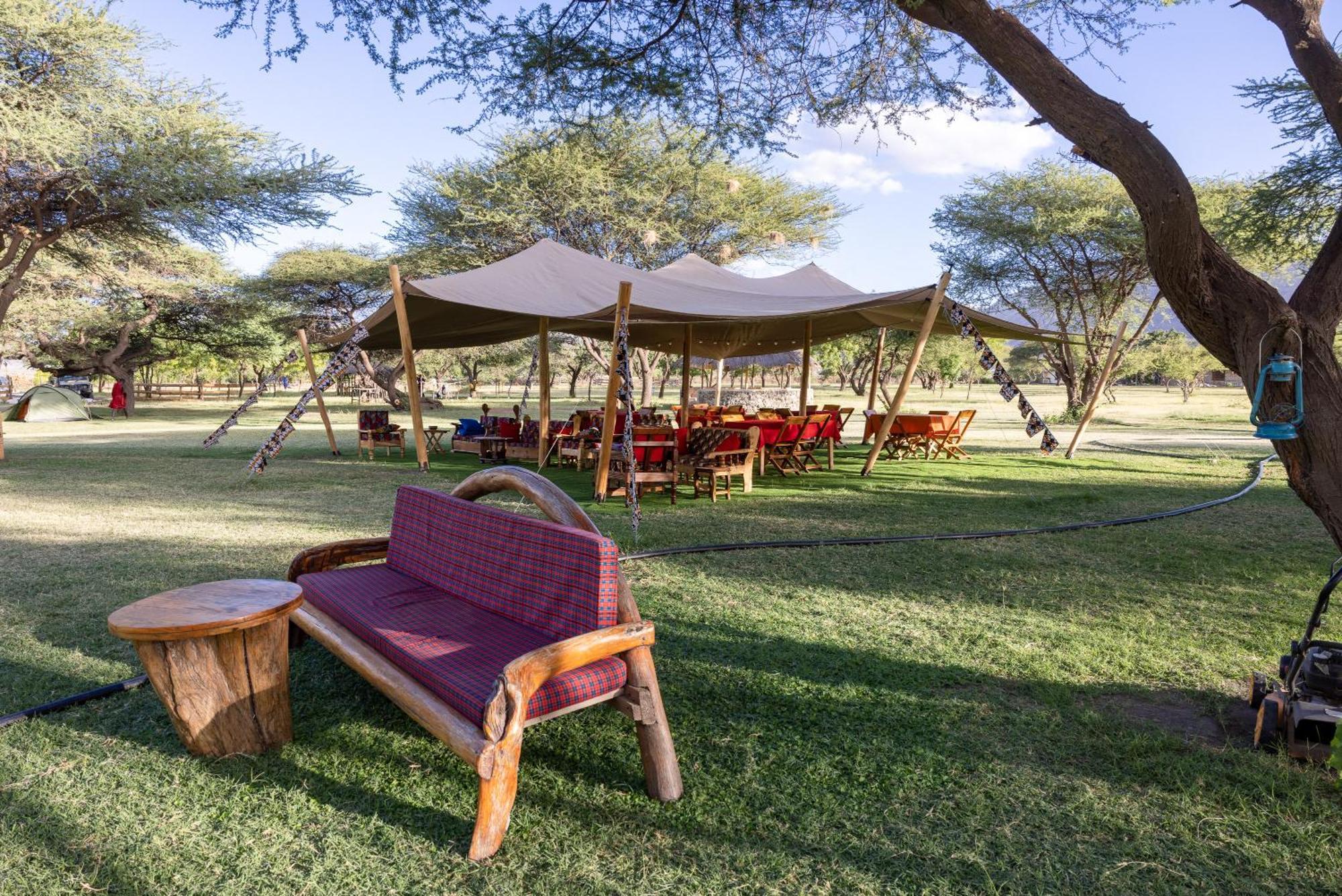 Lake Natron Maasai Giraffe Eco Lodge And Camping Mtowabaga 外观 照片