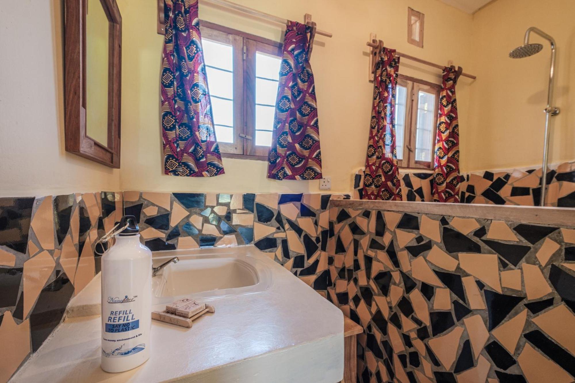 Lake Natron Maasai Giraffe Eco Lodge And Camping Mtowabaga 外观 照片