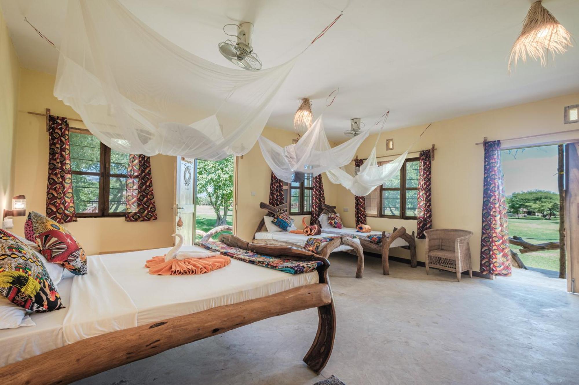 Lake Natron Maasai Giraffe Eco Lodge And Camping Mtowabaga 外观 照片