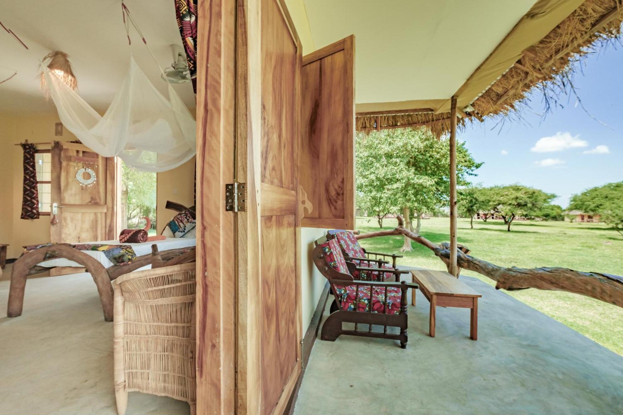 Lake Natron Maasai Giraffe Eco Lodge And Camping Mtowabaga 外观 照片