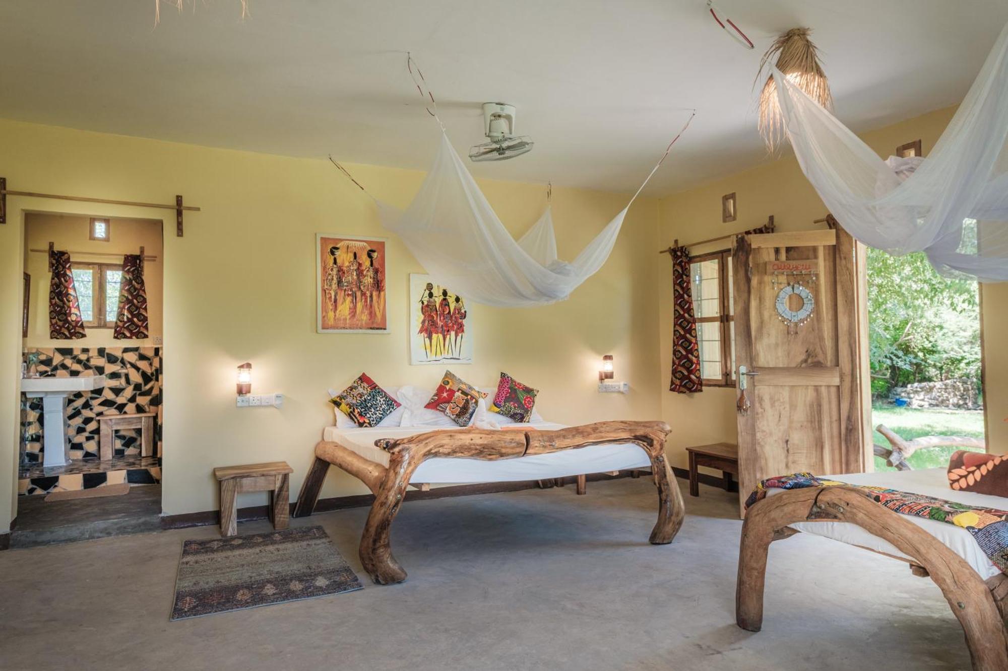 Lake Natron Maasai Giraffe Eco Lodge And Camping Mtowabaga 外观 照片