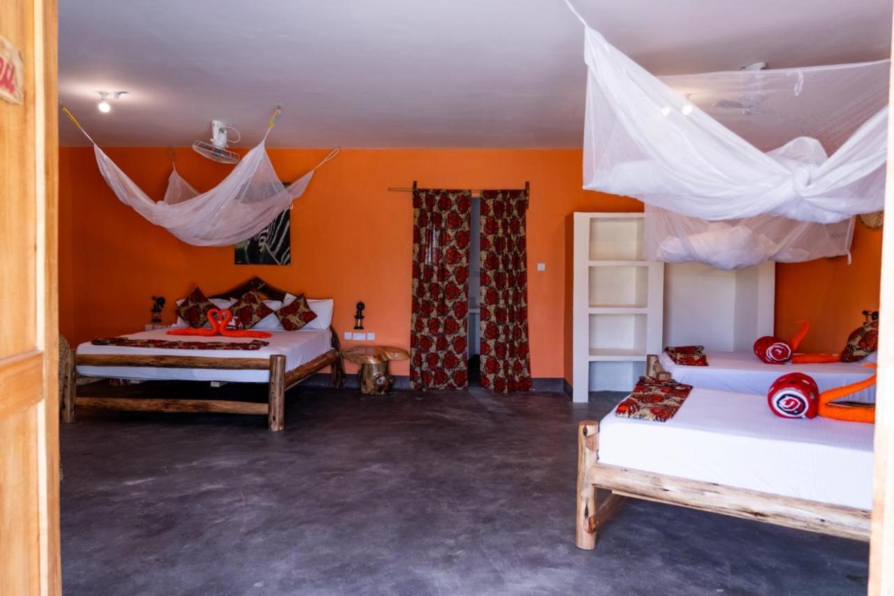 Lake Natron Maasai Giraffe Eco Lodge And Camping Mtowabaga 外观 照片